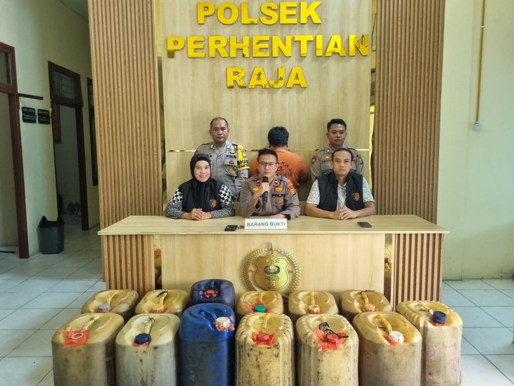 Penyelewengan BBM Subsidi di Kampar Digagalkan, 13 Jerigen Solar Disita