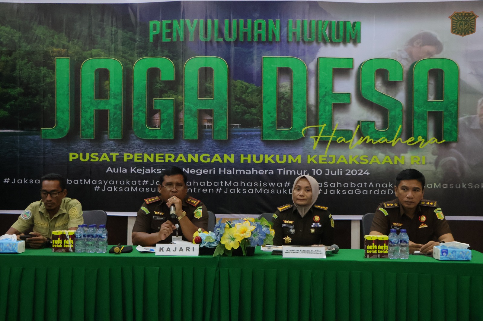 Puspenkum Kejagung Dalam Program Jaga Desa Melakukan Penyuluhan Hukum di Halmahera Timur