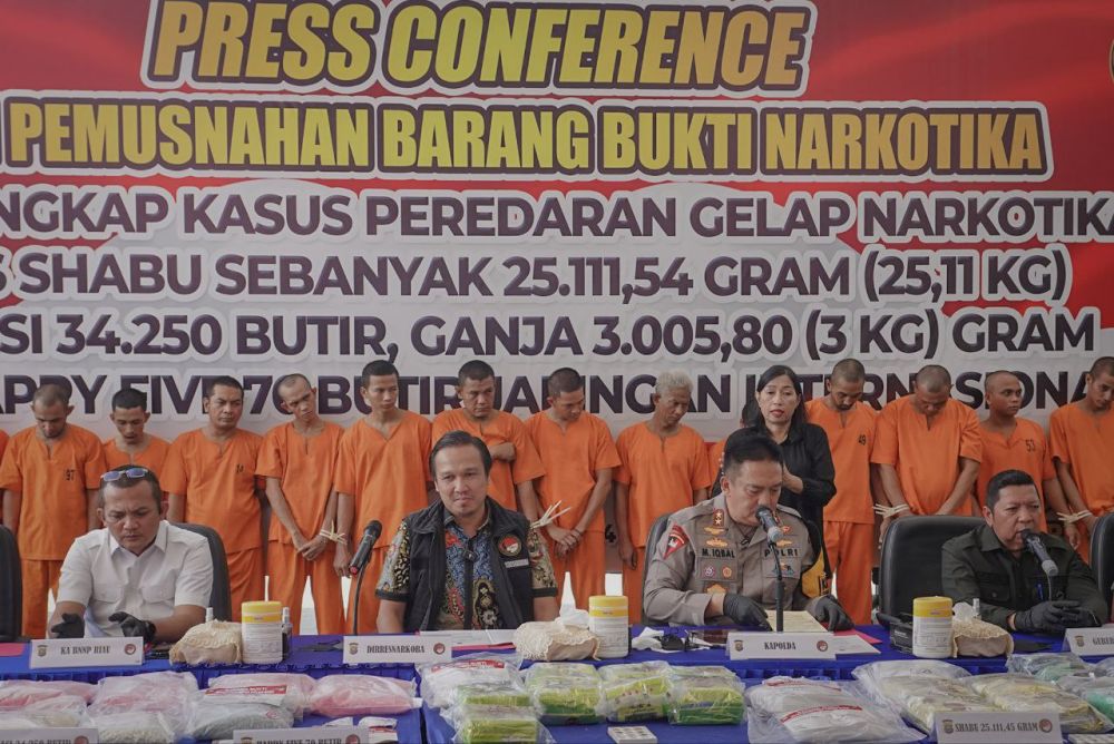 Polda Riau Musnahkan Empat Jenis Narkoba, 15 Tersangka dari Jaringan Internasional