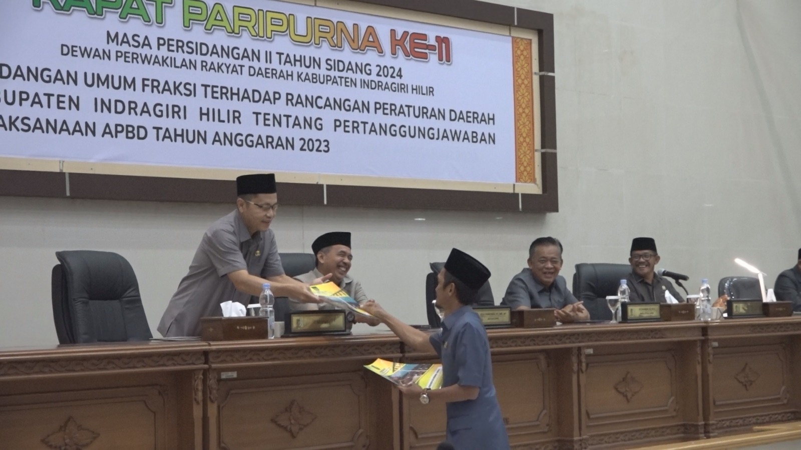 Pj Bupati Terima Pandangan Umum Fraksi Atas Pidato Pertanggung Jawaban Pelaksanaan APBD 2023
