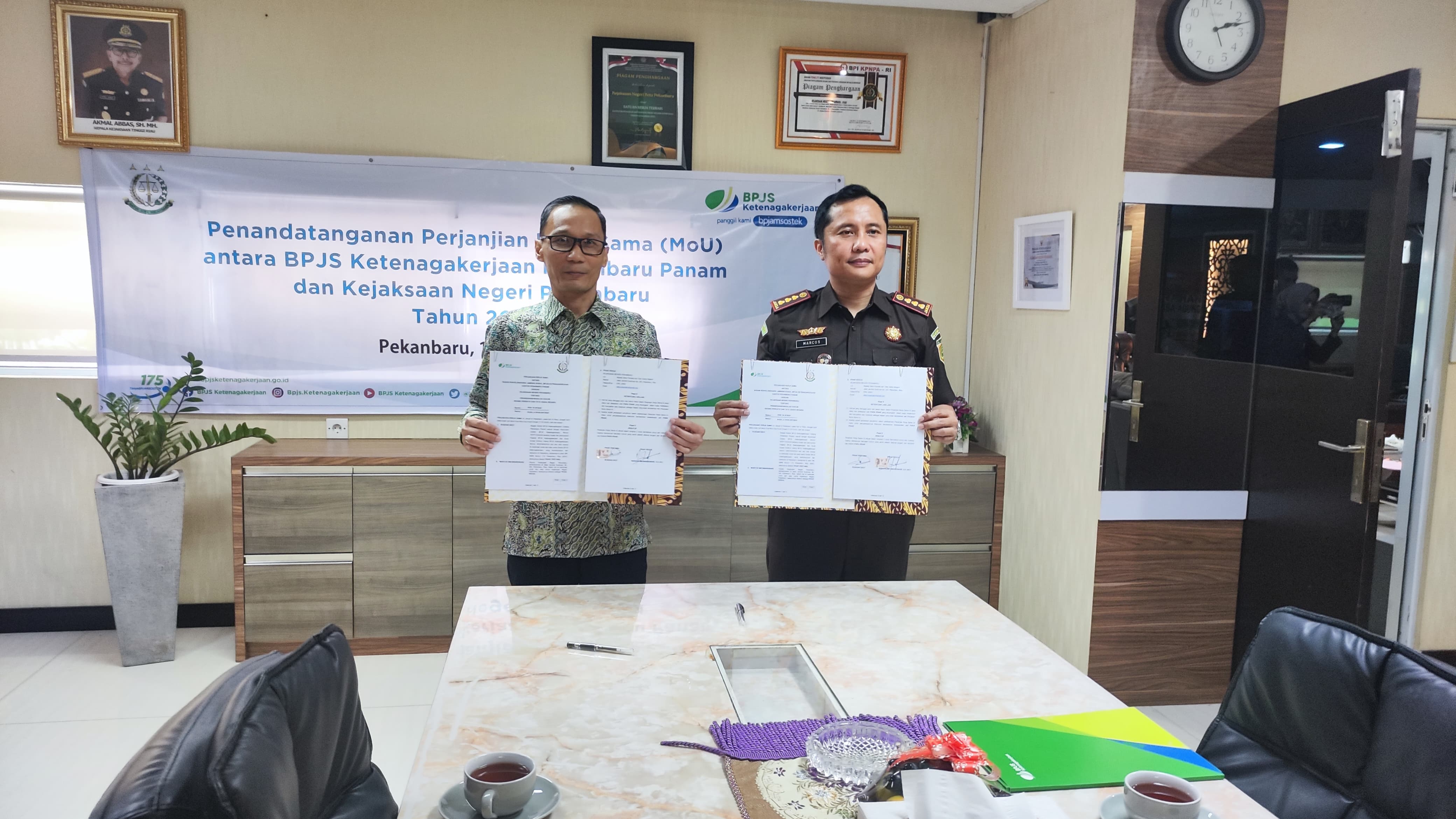 BPJamsostek Pekanbaru Panam Lakukan Perjanjian Kerjasama dengan Kejari Pekanbaru