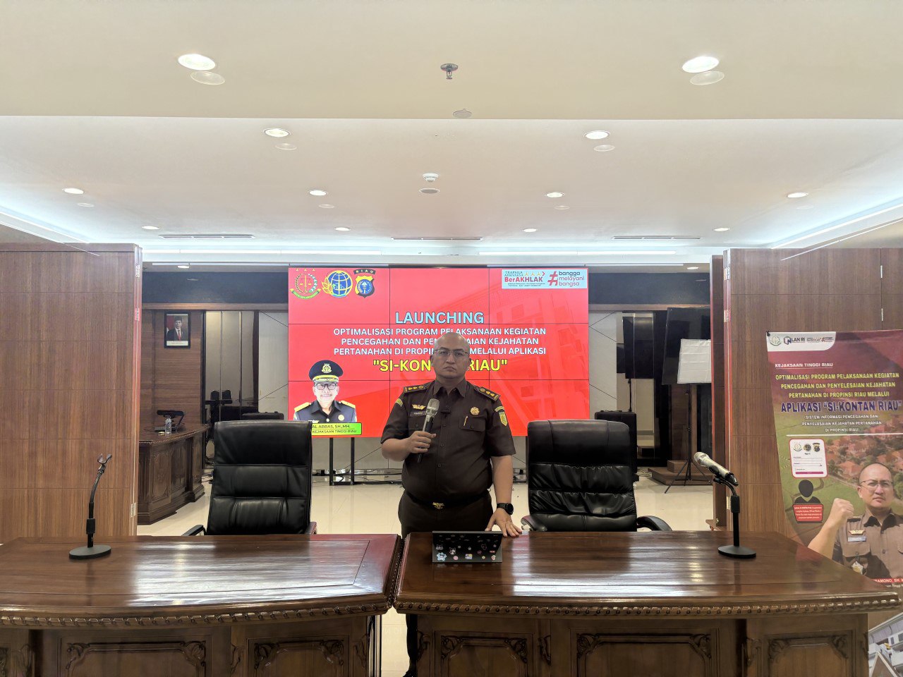 Kejaksaan Tinggi Riau Launching Aplikasi SIKONTAN-RIAU
