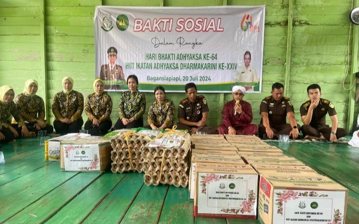 Kejaksaan Negeri Rokan Hilir Gelar Bakti Sosial di Panti Asuhan Al-Asasiyyah dan Putri Aisyiyah