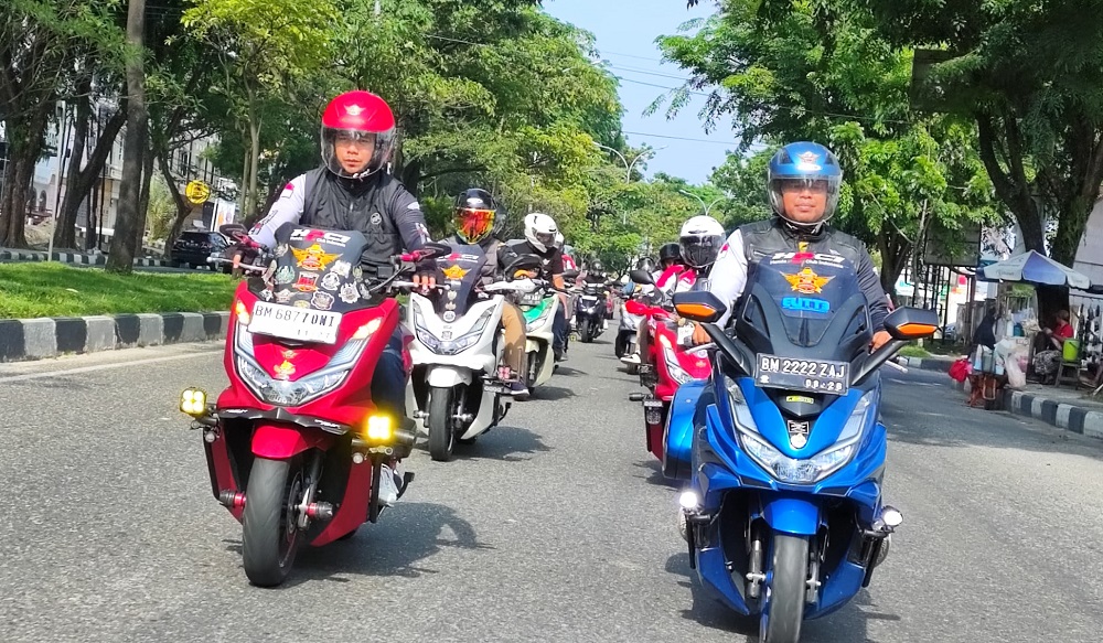 Tips #Cari_Aman Berkendara Kelompok