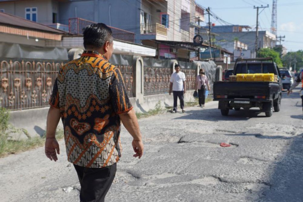 Pemko Pekanbaru Minta Bantu Pemprov Riau Perbaiki 5 Ruas Jalan