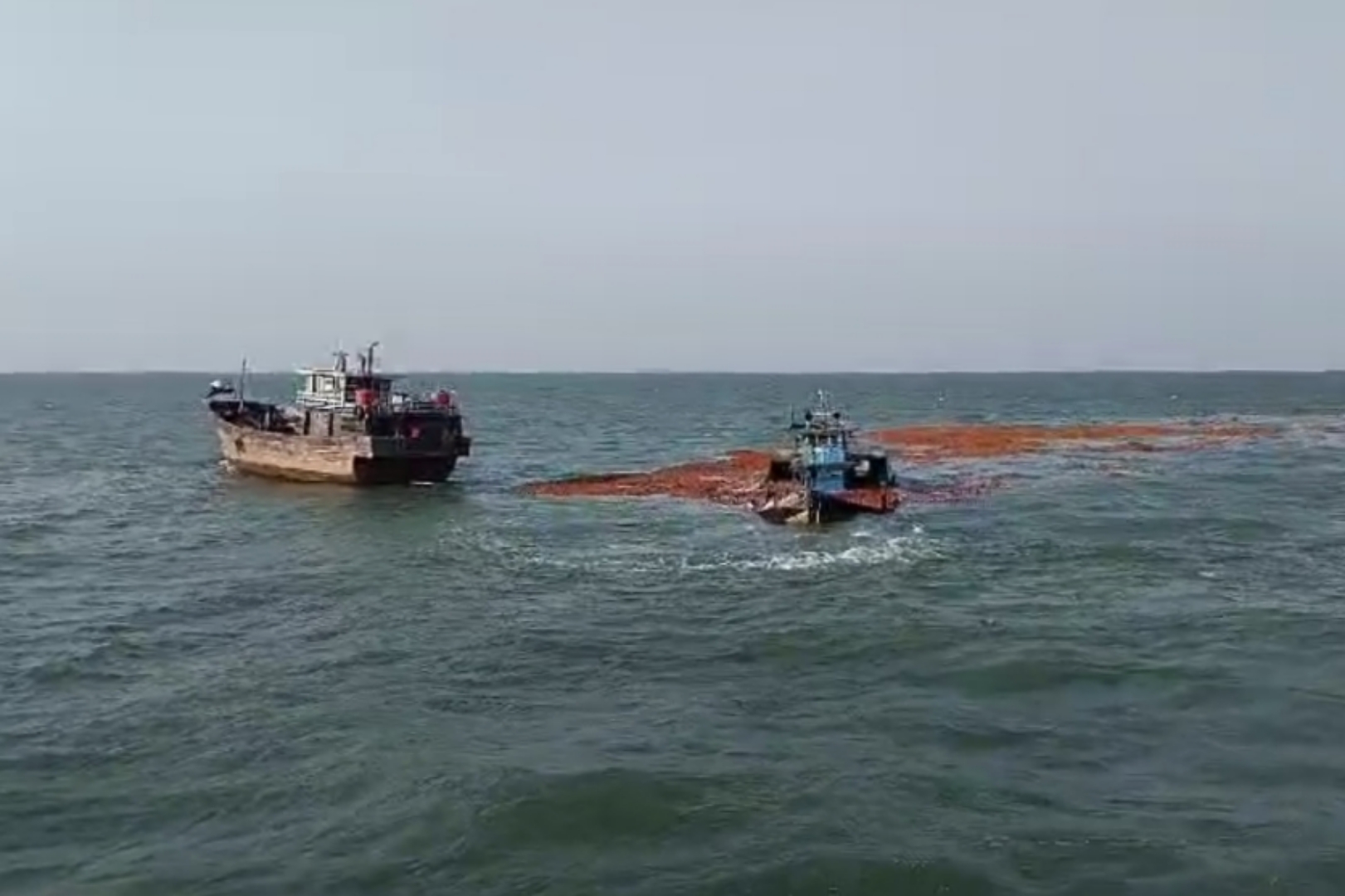 Kapal Bermuatan Ratusan Ton Kelapa Tenggelam di Perairan Pulau Rangsang Meranti
