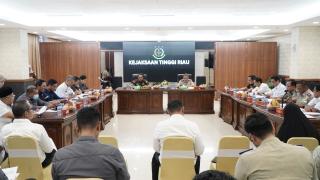 Kajati Riau Pimpin Rapat Lintas Sektoral Percepatan Pembangunan Jalan Tol Pekanbaru - Rengat