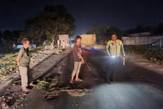 Remaja di Pekanbaru Tewas Usai Bertabrakan Melawan Truk