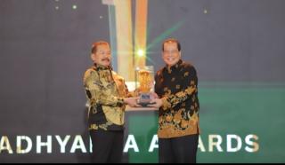 Luar Biasa, Jaksa Agung ST Burhanuddin Raih Penghargaan Khusus Adhyaksa Award 2024