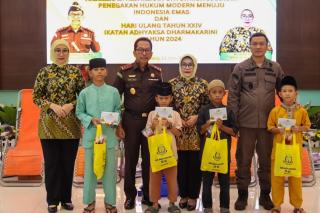 Bantu Masyarakat, Kejati Riau Melaksanakan Kegiatan Khitanan Massal dan Donor Darah