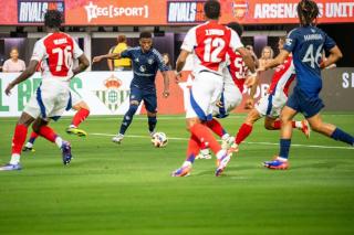 Uji Coba Pramusim: Arsenal Bekuk Manchester United dengan Skor 2-1