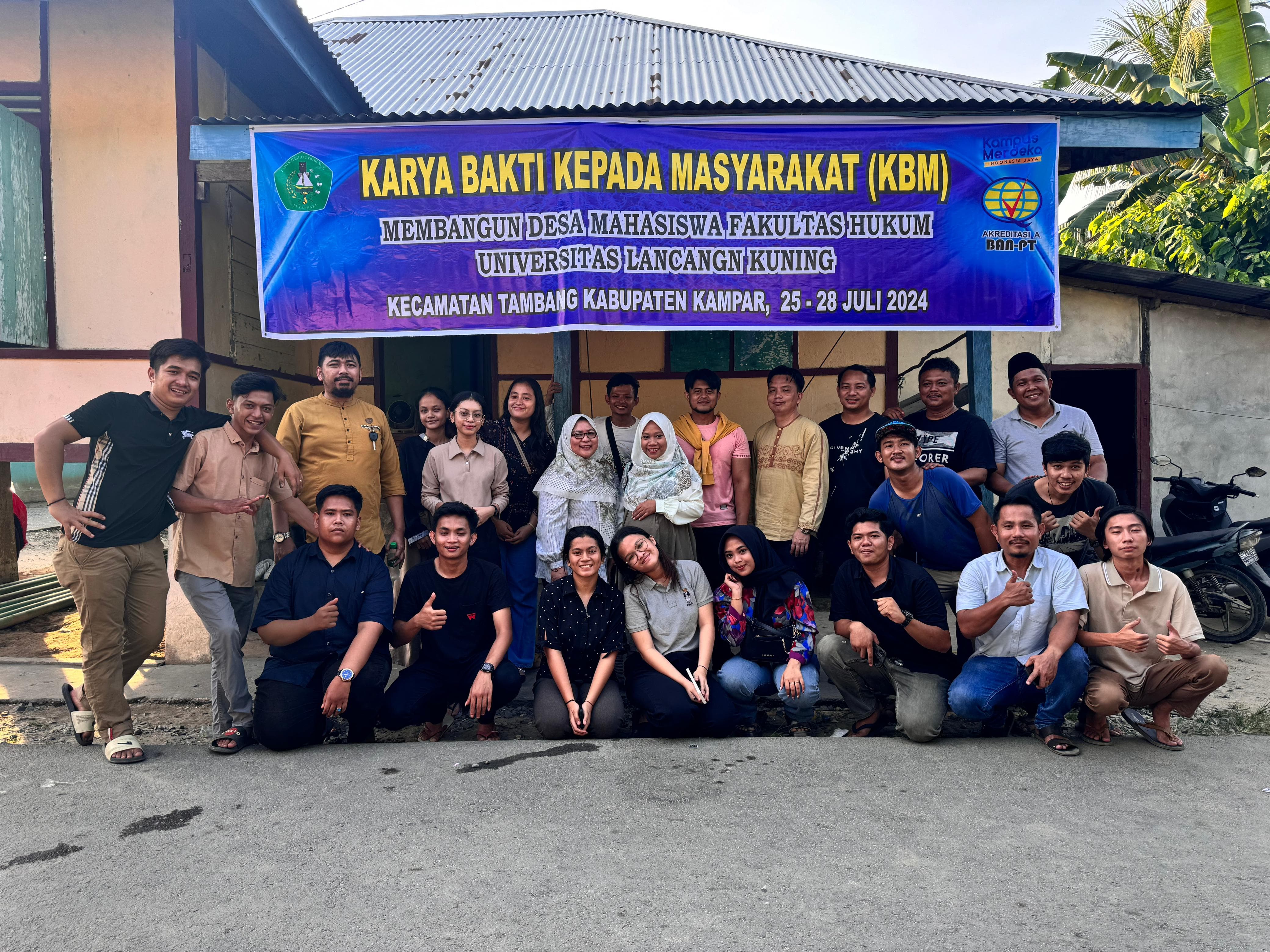 Bakti Masyarakat, Kelompok 7 KBM Unilak Berikan Penyuluhan Hukum di SMAN 2 Tambang