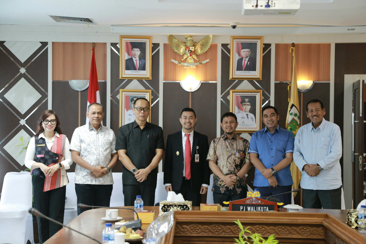 Pj Walikota Pekanbaru Terima Kunjungan Silaturahmi Komisi IV DPRDÂ 