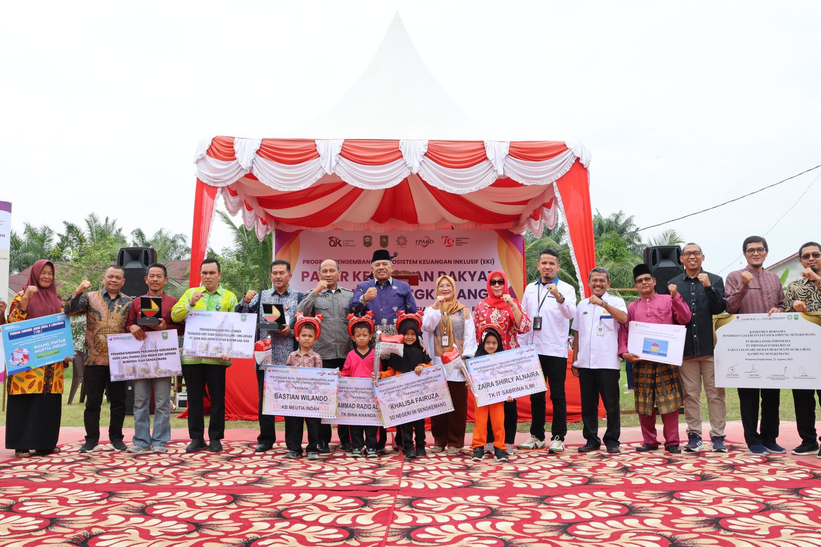 Tingkatkan Inklusi Keuangan Desa, OJK Riau Gelar Pasar Keuangan Rakyat Kampung SengkemangÂ