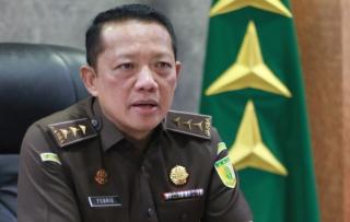 Enam Orang Saksi Menjawab Pertanyaan Jaksa Terkait Perkara Komoditi Emas