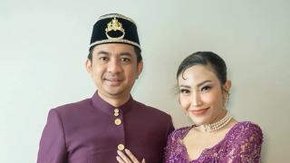 Ngaku Trauma, Ayu Dewi Ogah Buka Isi Ponsel Suami Lagi