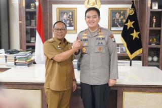 Pj Gubri Berkunjung ke Polda Riau