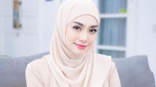 Celine Evangelista Menanti Suami Kaya Raya