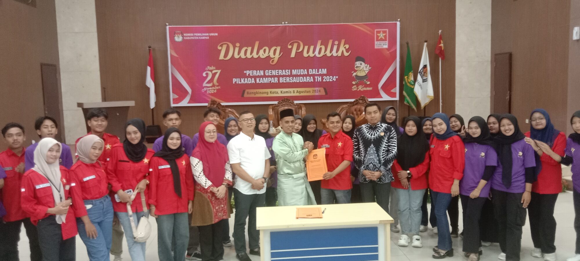 Bawaslu Kampar Hadiri Kegiatan Dialog Publik Peran Generasi Muda Dalam Pilkada Kampar Bersaudara
