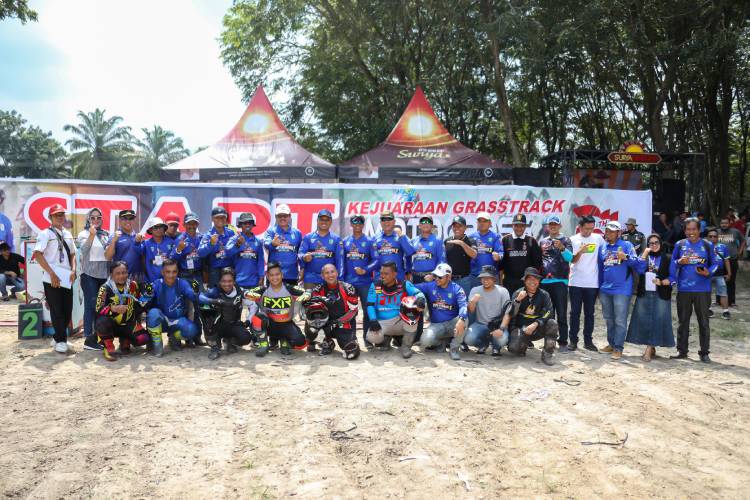 Ratusan Pembalap Ikuti Grasstrack Motocross Wali Kota Dumai Cup 1 2024