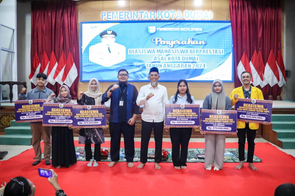 963 Mahasiswa Berprestasi Asal Kota Dumai Dapat Beasiswa dengan Total Rp 2,7 Miliar