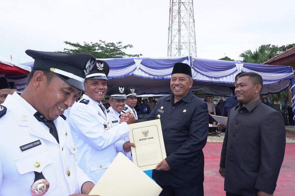 Alfedri Lantik 8 Penghulu dan Bapekam Se-Kecamatan Sungai Mandau, Ada Penghulu Menjabat Sampai 2031