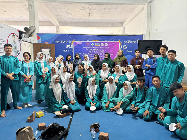 Dosen Keperawatan Universitas Abdurrab Gelar Pelatihan First Aid di SMK 5 Agustus Pekanbaru