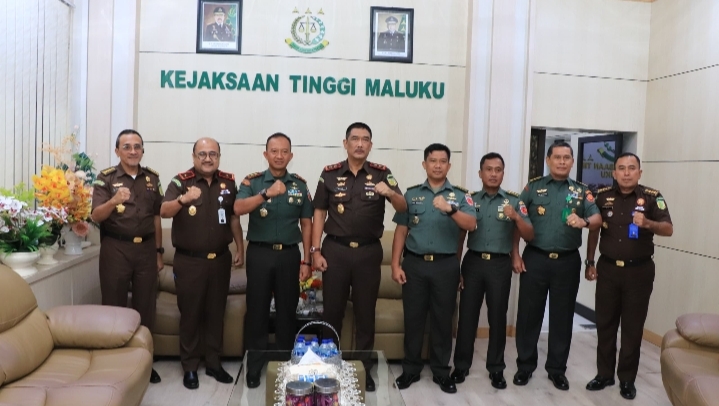 Pangdam XV Pattimura Berkunjung ke Kajati Maluku dan JajaranÂ