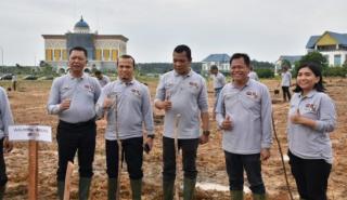 Raker Komwil 1 Apeksi 2024, Ketua DPRD Pekanbaru Hadiri Penanaman Pohon