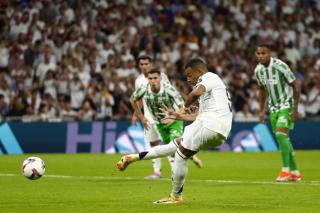Dua Gol Kylian Mbappe Bawa Real Madrid Menang atas Real Betis