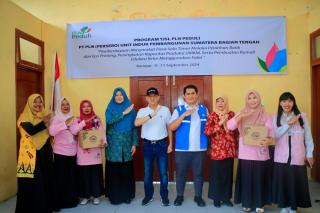 PLN UIP Sumbagteng Bersama Pemkab Kampar Gelar Program TJSL