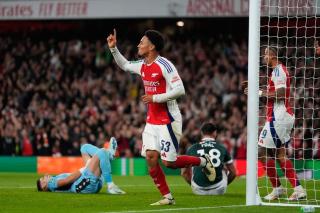 Arsenal Libas Bolton Wanderers dengan Skor 5-1