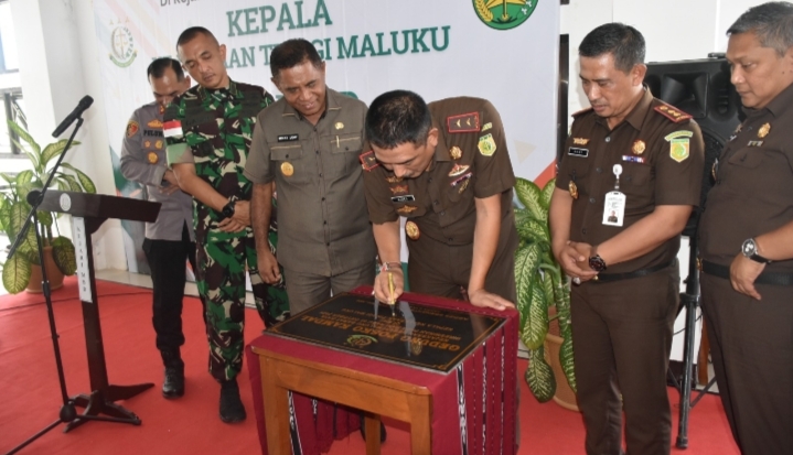 Kajati Maluku Bersama Ketua IAD Melakukan Kunjungan Kerja di Kabupaten Barat Daya