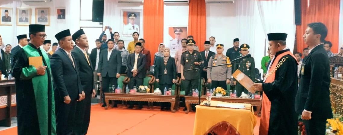 Pjs Bupati Hadiri Rapat Paripurna Pelantikan Ketua dan Wakil Ketua DPRD KuansingÂ