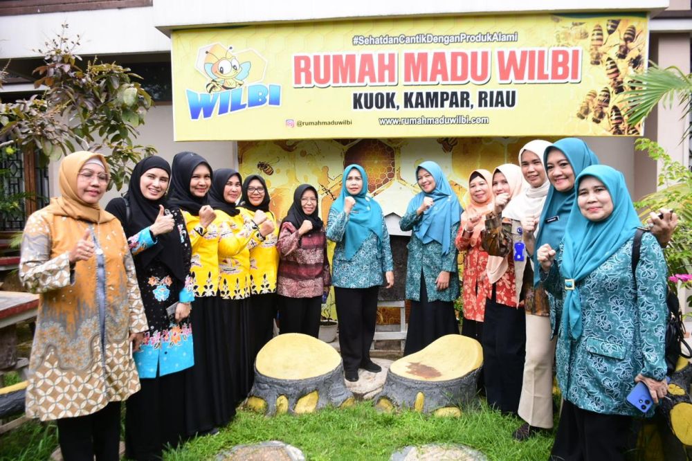 Mampu Berinovasi, Pj Ketua TP PKK Riau Apresiasi Kreasi Rumah Madu Wilbi Kuok