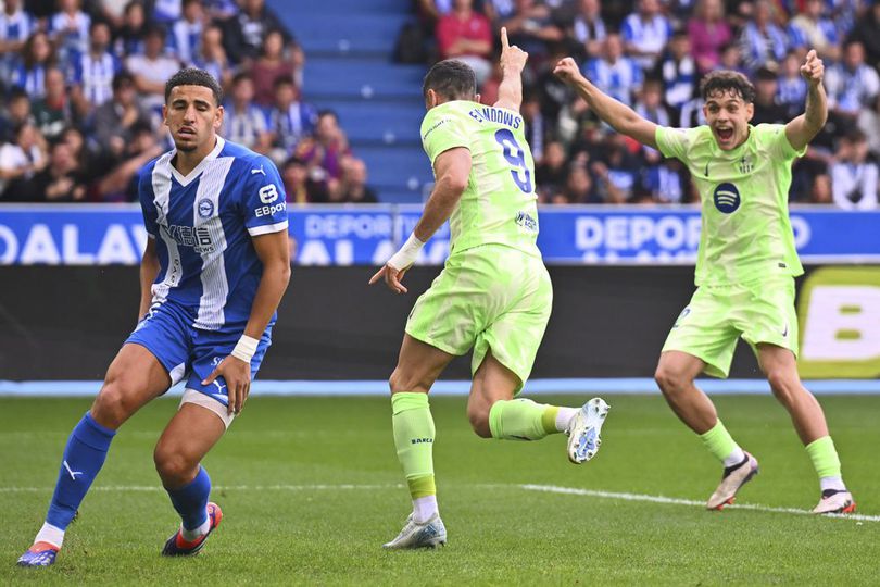 Alaves Takluk dari Barcelona dengan Skor 0-3, Robert Lewandowski Cetak Hattrick