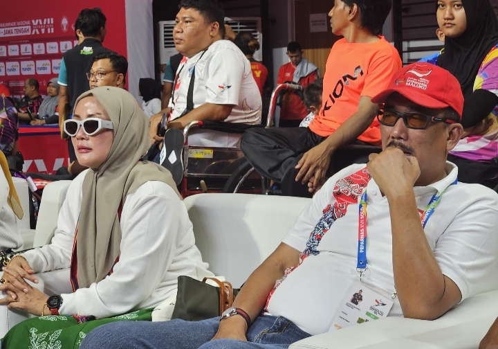 Kajati Bersama Istri Hadir Memimpin Kontingen Asal Maluku ke Peparnas XVII Solo