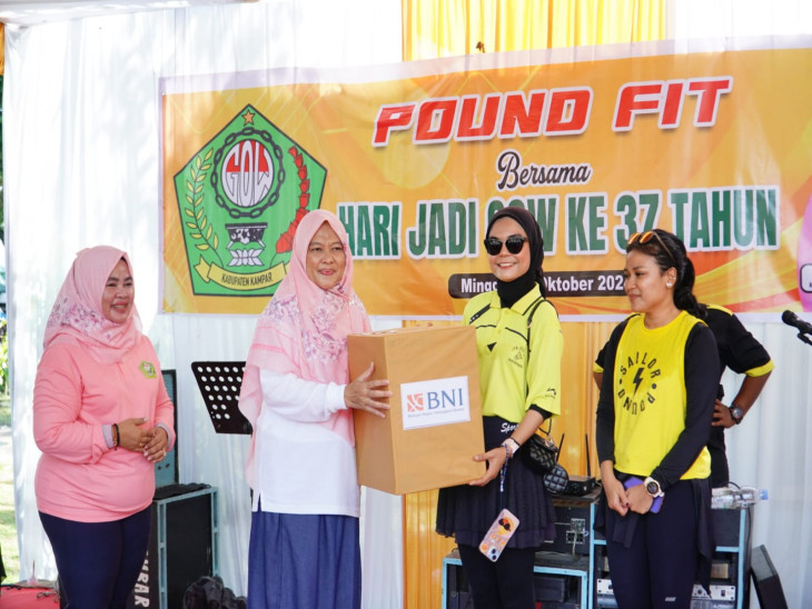 Senam Pound Fit Meriahkan HUT Gabungan Organisasi Wanita ke-37 Kabupaten Kampar