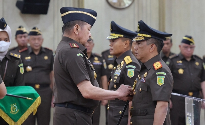Jaksa Agung ST Burhanudin Melantik Pejabat Baru JAM- Pidmil dan Kajati Daerah Khusus Jakarta