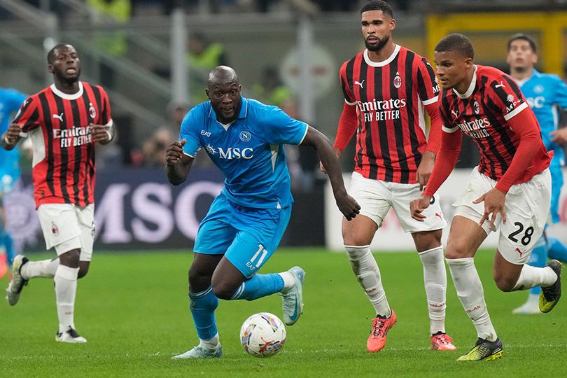 Tuan Rumah AC Milan Takluk dari Napoli dengan Skor 0-2