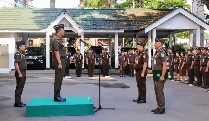 Kajati Maluku Perintahkan Jajaran Bekerja Profesional dan Tingkatkan Kepercayaan Publik