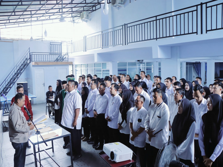 Panwaslu Kecamatan Kampar Lantik 77 Orang Pengawas TPS Sekaligus Pembekalan