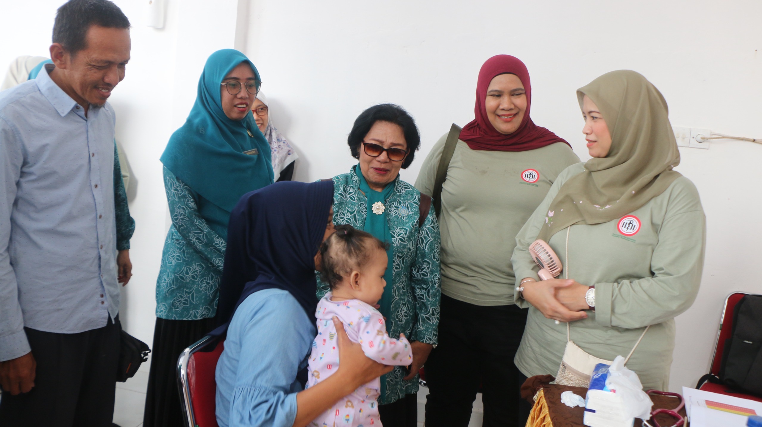 HUT ke-74, IDI Cabang Indragiri Hilir Gelar Bakti Sosial Pengobatan Spesialistik