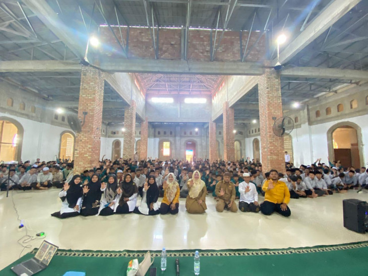 Forum Puspa Madani Kampar Sosialisasikan Anti Bullying di PP Syekh Burhanuddin Kuntu