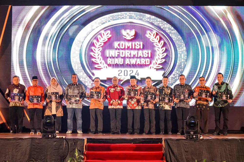 Kota Dumai Raih 3 Penghargaan Komisi Informasi Riau