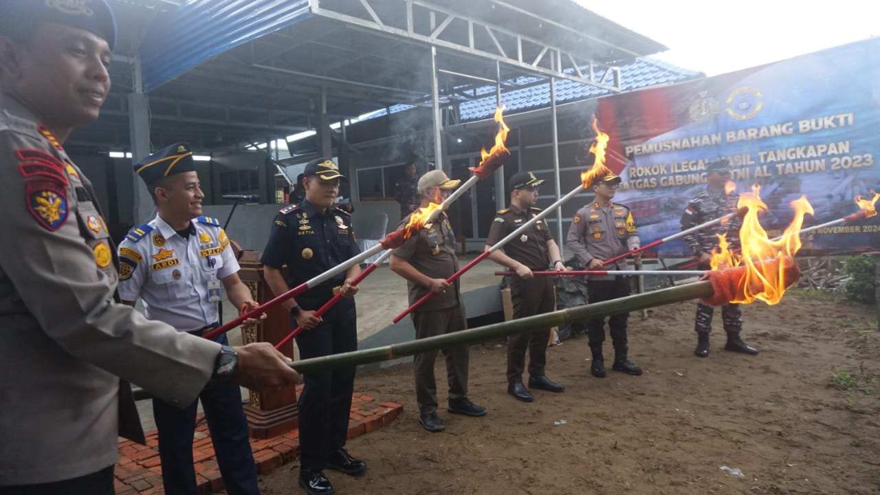 Pemusnahan Rokok Ilegal yang Rugikan Negara Ratusan Juta Rupiah