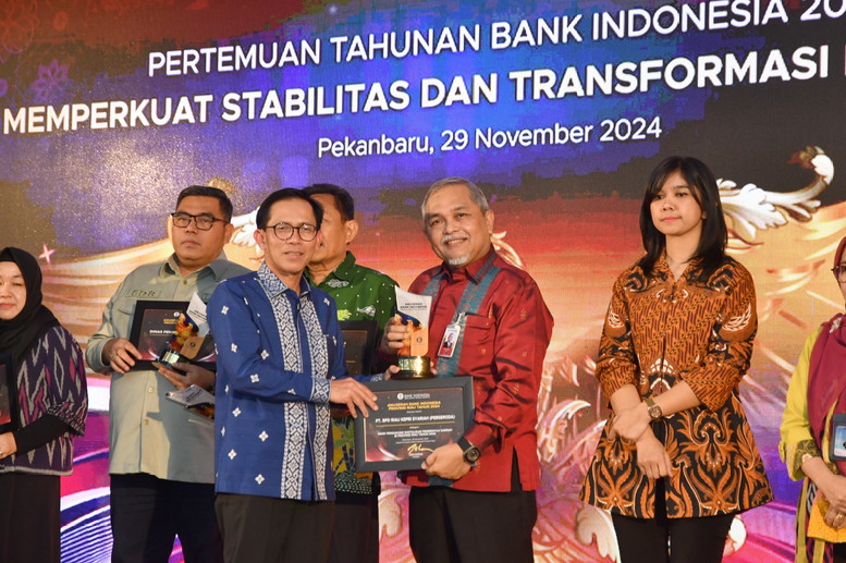 BRK Syariah Sabet Penghargaan sebagai Pionir Digitalisasi Pemerintah Daerah