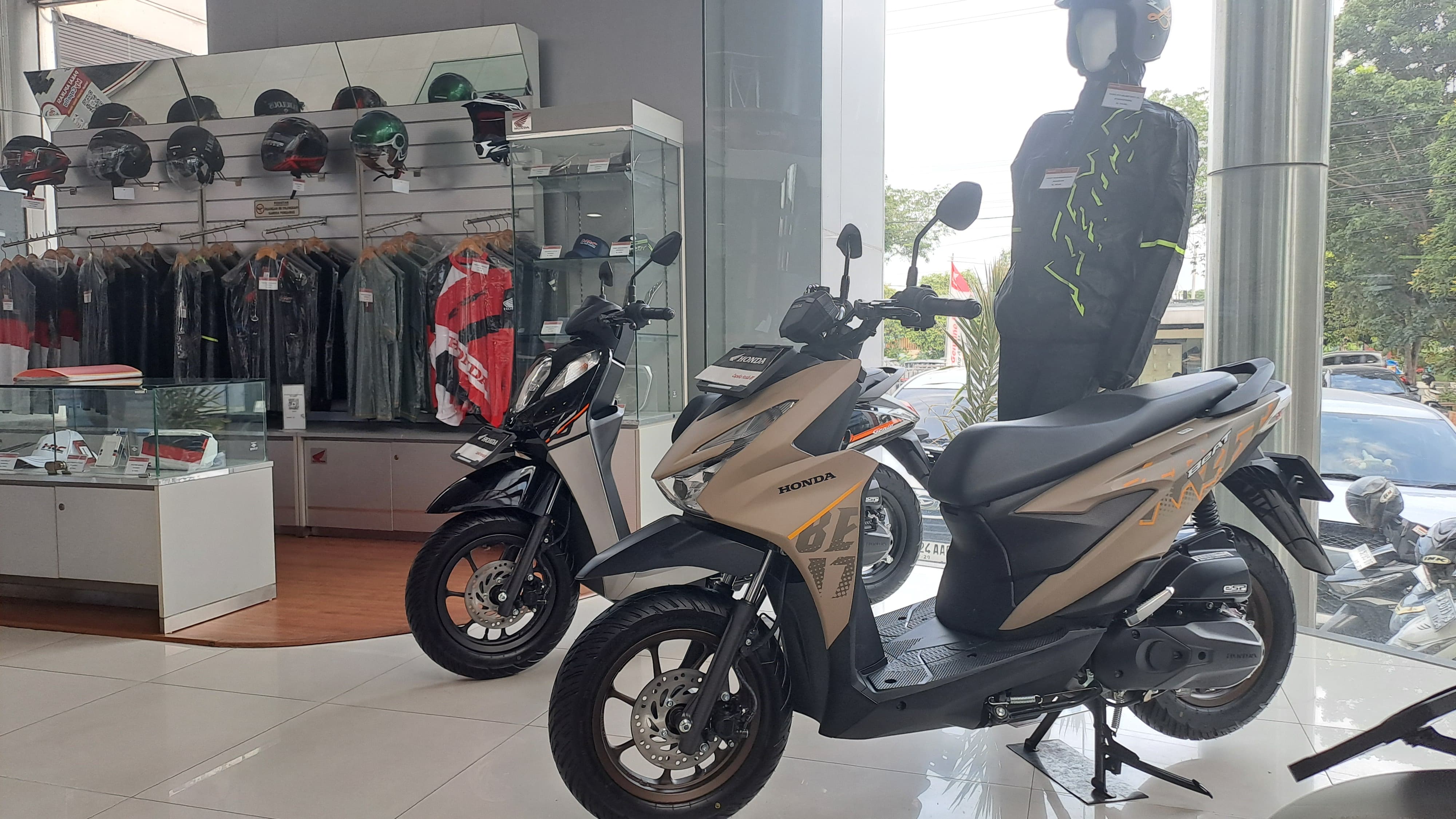 Promo Dahsyat Akhir Tahun untuk Pembelian Sepeda Motor Honda