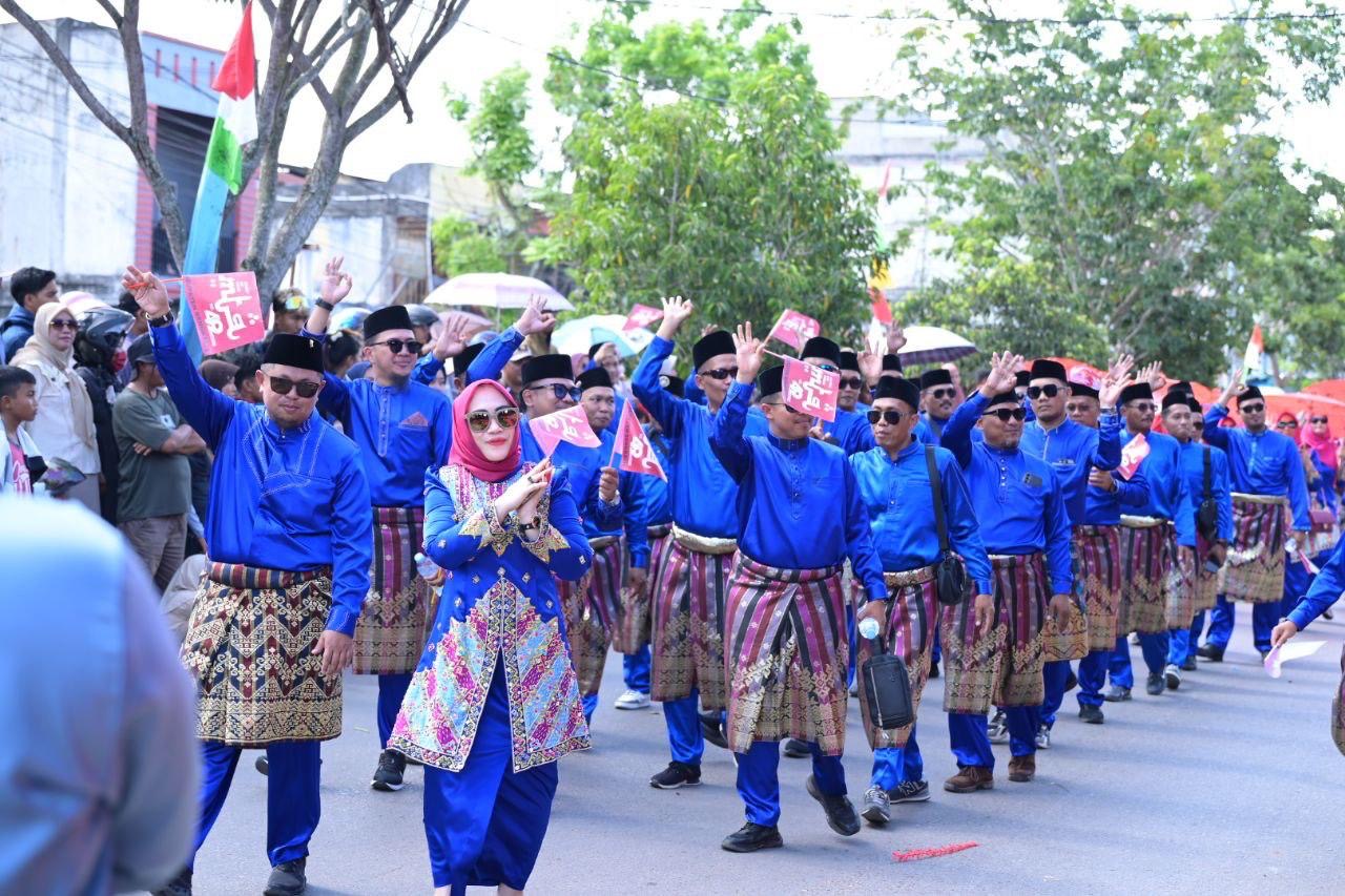 Ribuan Peserta Pawai Ta