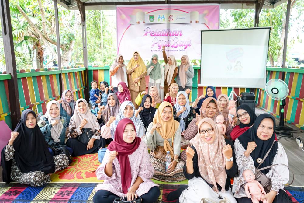 Pemko Dumai Gelar Pelatihan Pijat Bayi